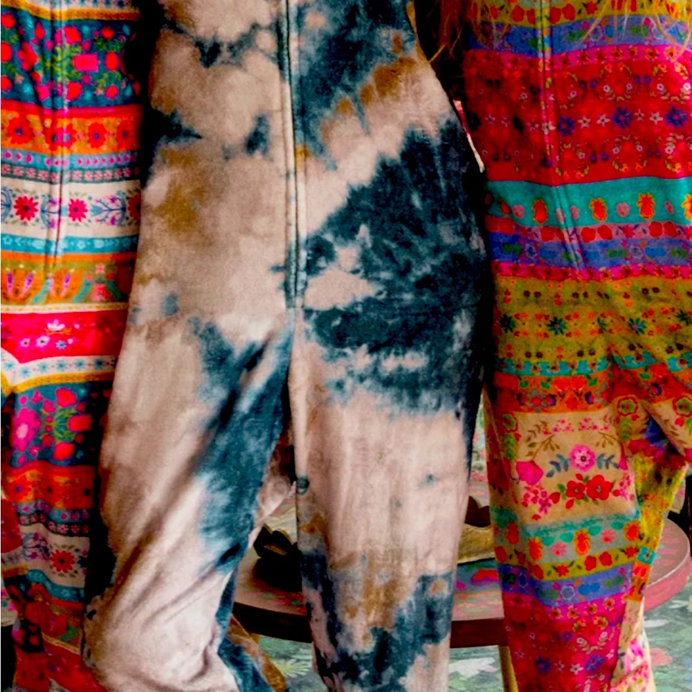Natural life fleece onesie- Tye dye